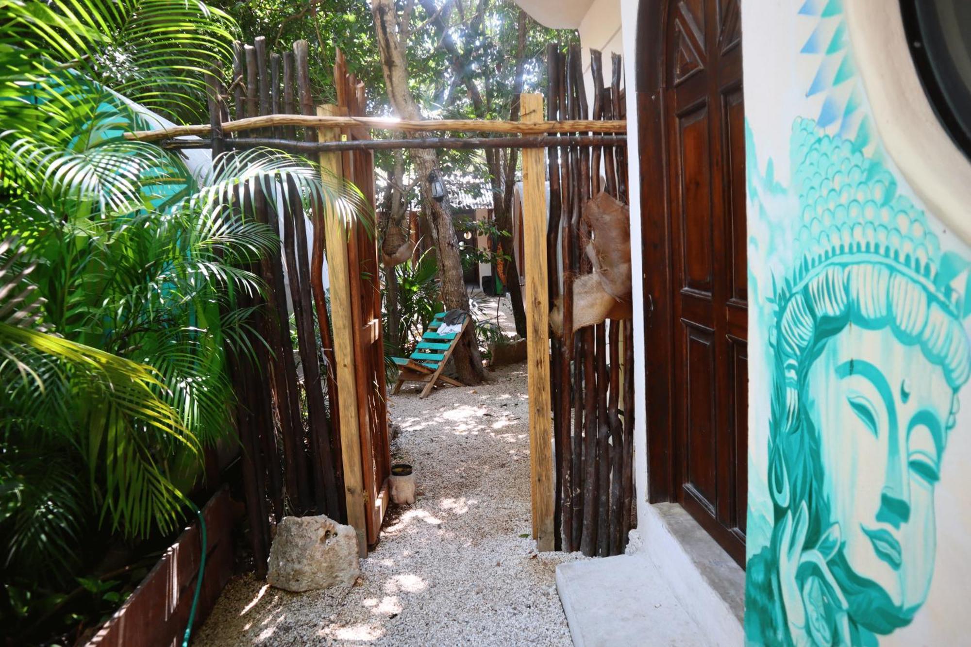 Hostal Mulut 图卢姆 外观 照片